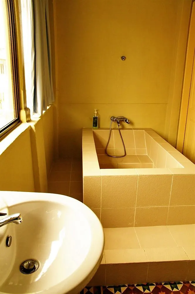 Palanquinn Heritage Suites George Town